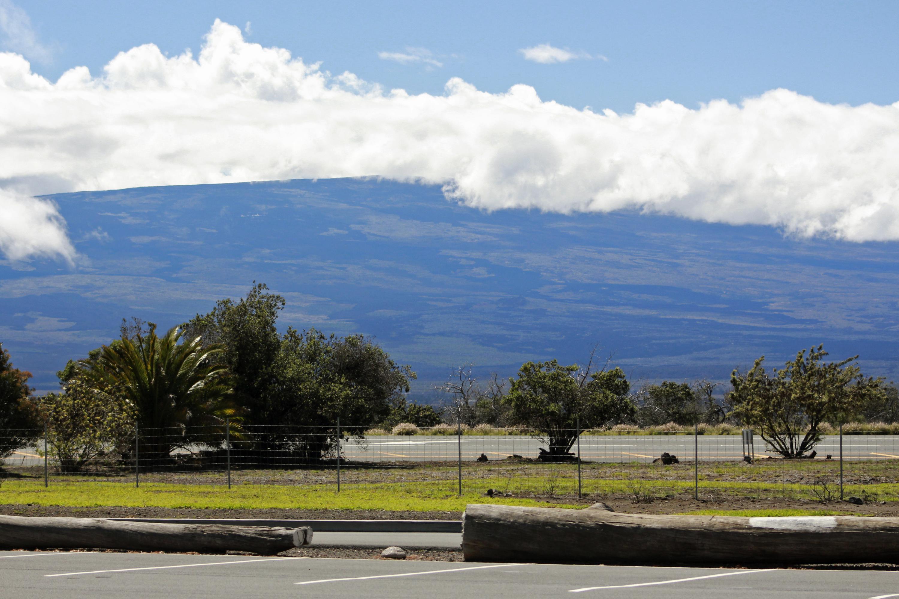 하와이 활화산 마우나로아산, 화산 분화 시작돼