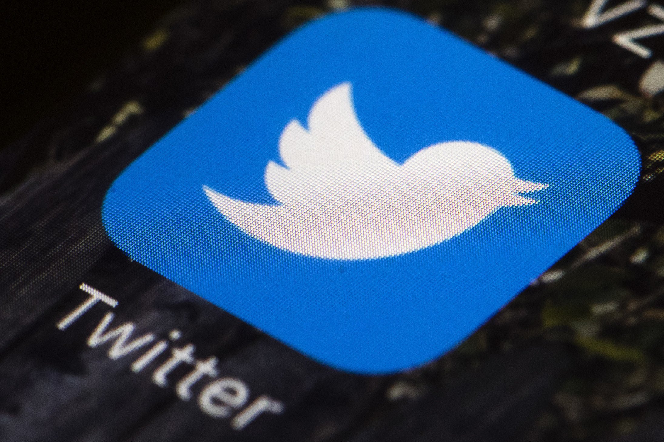 트위터, 코로나바이러스 거짓 정보 규제 중단키로